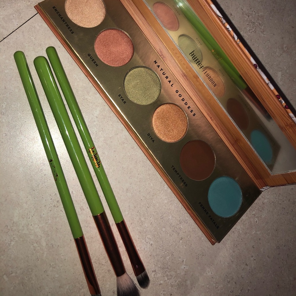 Butter London Eyeshadow Palette & Brush Set